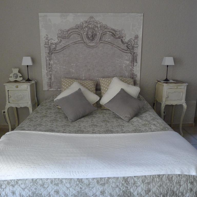 Hotel Domaine De La Manse Villeneuve-de-Berg Pokoj fotografie