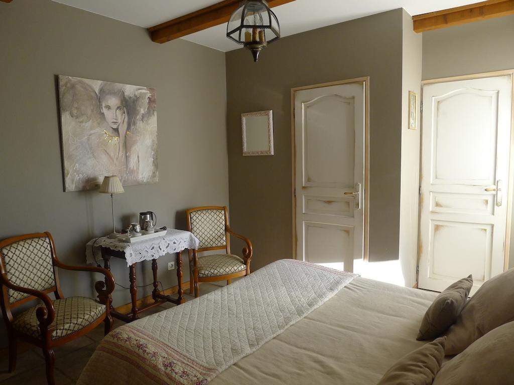 Hotel Domaine De La Manse Villeneuve-de-Berg Pokoj fotografie