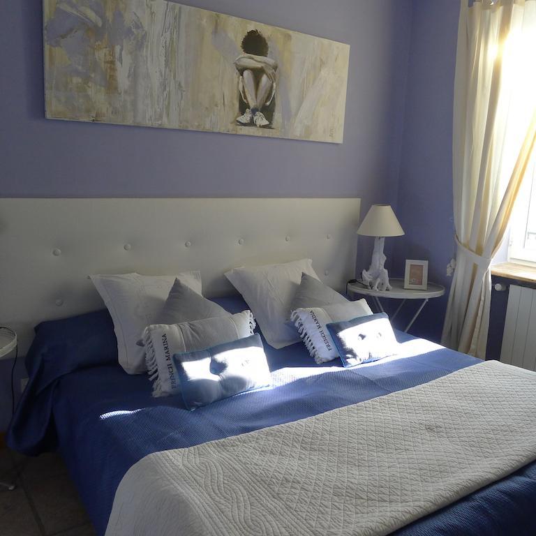 Hotel Domaine De La Manse Villeneuve-de-Berg Pokoj fotografie