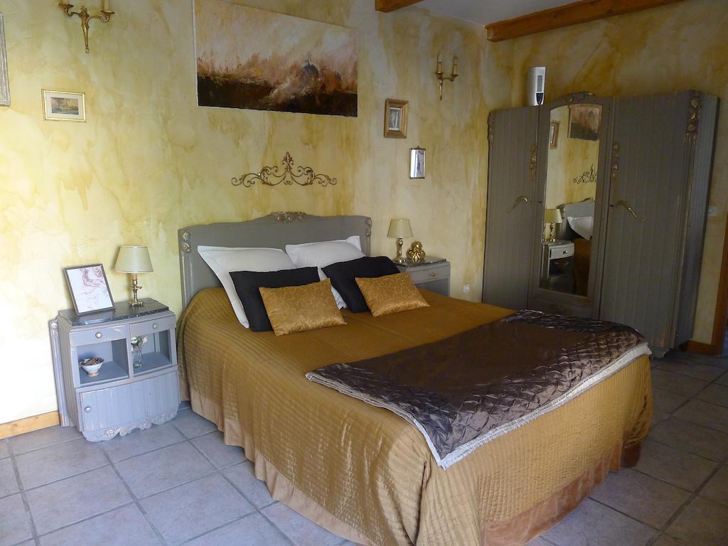 Hotel Domaine De La Manse Villeneuve-de-Berg Pokoj fotografie